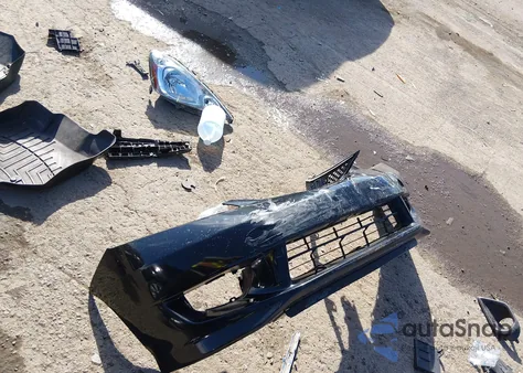 2010 Honda Fit Sport from USA, damaged, VIN JHMGE8H46AC014019